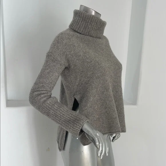 All Saints Turtleneck Gray Metallic Cropped Sweater  Side Slits Size XS - Picture 4 of 9